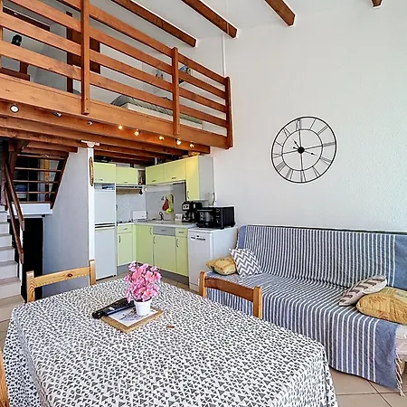 Apartment P2 4 A 6 Couchages Rive Gauche *